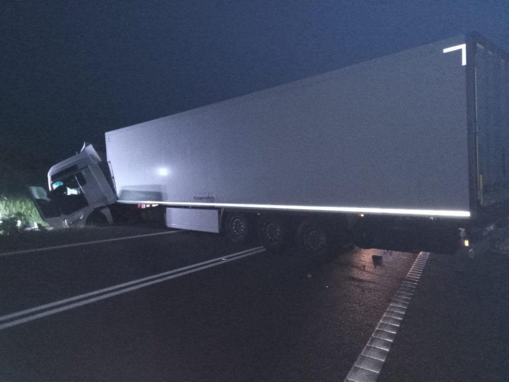 Wypadek w Łążku. Kierowca jednej z ciężarówek miał ponad 2 promile alkoholu! [Aktualizacja][zdjęcia]
