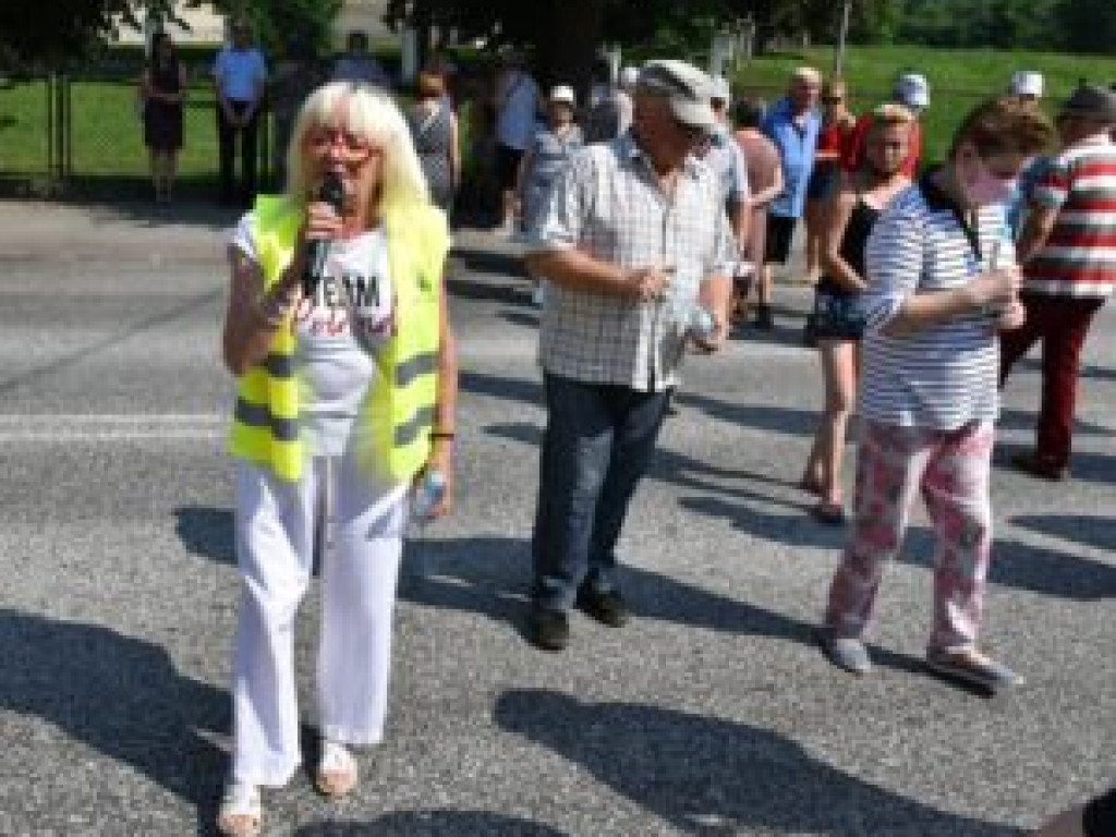 Protest w Klimontowie. Mieszkańcy żądają obwodnicy [wideo], [zdjęcia]