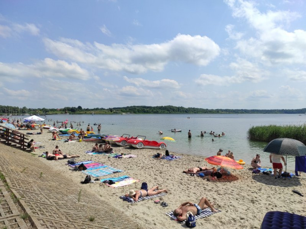 Tak było dziś na plaży nad Jeziorem Tarnobrzeskim [zdjęcia]