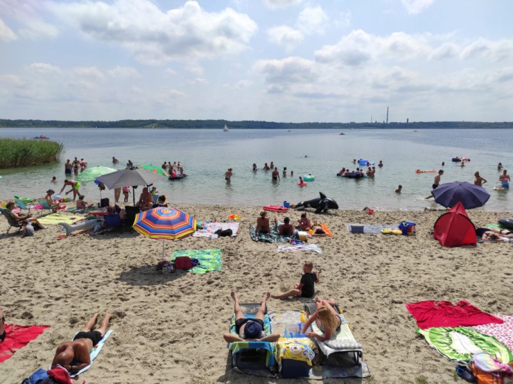 Tak było dziś na plaży nad Jeziorem Tarnobrzeskim [zdjęcia]