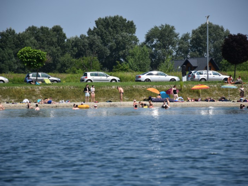 Tak było dziś na plaży nad Jeziorem Tarnobrzeskim [zdjęcia]