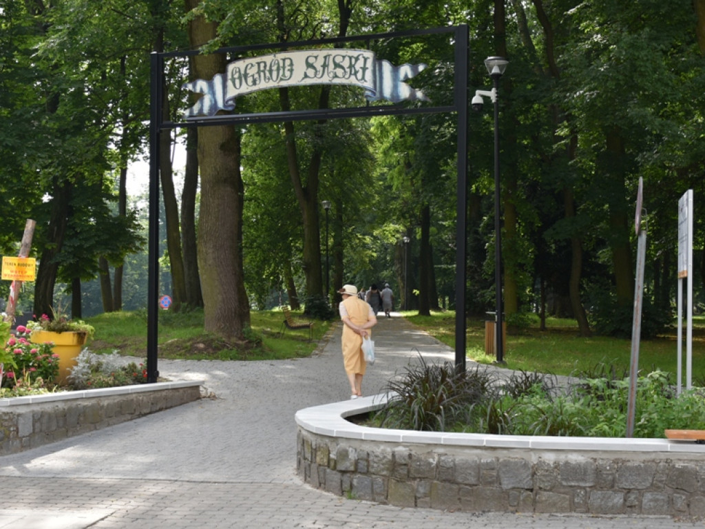 Sandomierz. Prace w parku zakończone. Ruszyła fontanna [zdjęcia]