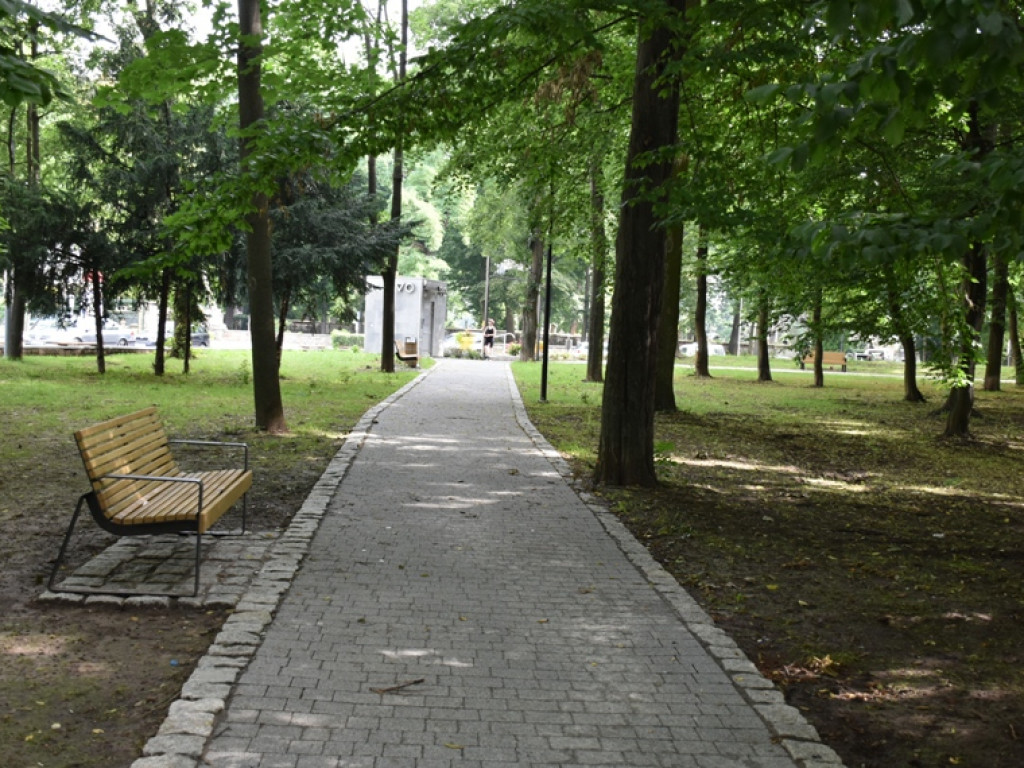 Sandomierz. Prace w parku zakończone. Ruszyła fontanna [zdjęcia]