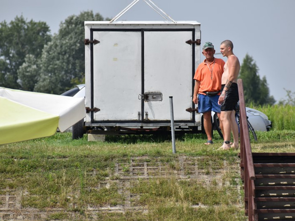 Upał i tłumy w środę nad Jeziorem Tarnobrzeskim. Znajdź siebie na zdjęciach! [GALERIA]