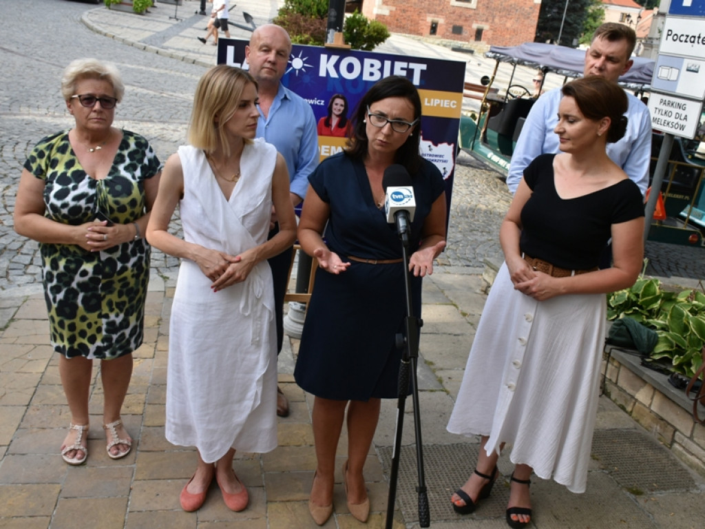 Lato Kobiet w Sandomierzu. W kawiarnianym ogródku z Kamilą Gasiuk-Pihowicz, Aleksandrą Gajewską i Marzeną Okłą-Drewnowicz [zdjęcia]