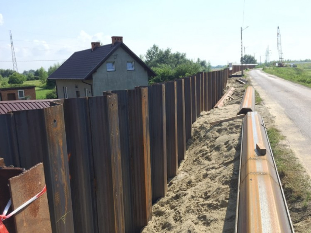 Sandomierz. Krzemień, lusterka, rośliny, grafiki... Wszystko po to, żeby mury nie straszyły