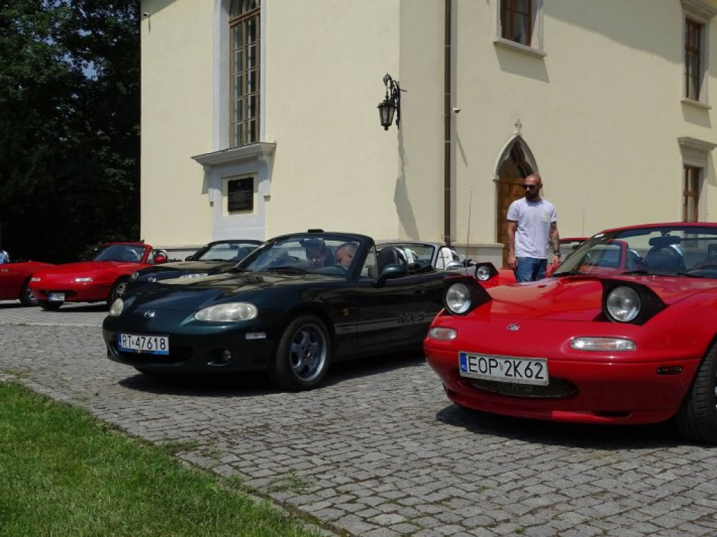 Mazdy MX 5 zjechały do Tarnobrzega [zdjęcia]