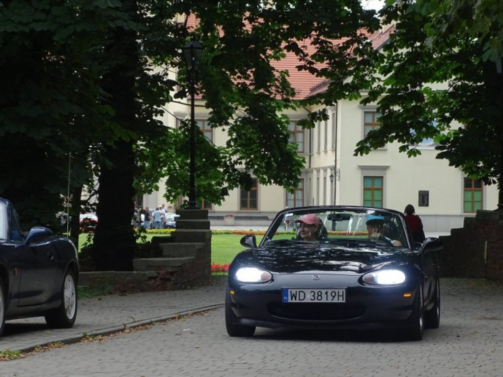 Mazdy MX 5 zjechały do Tarnobrzega [zdjęcia]