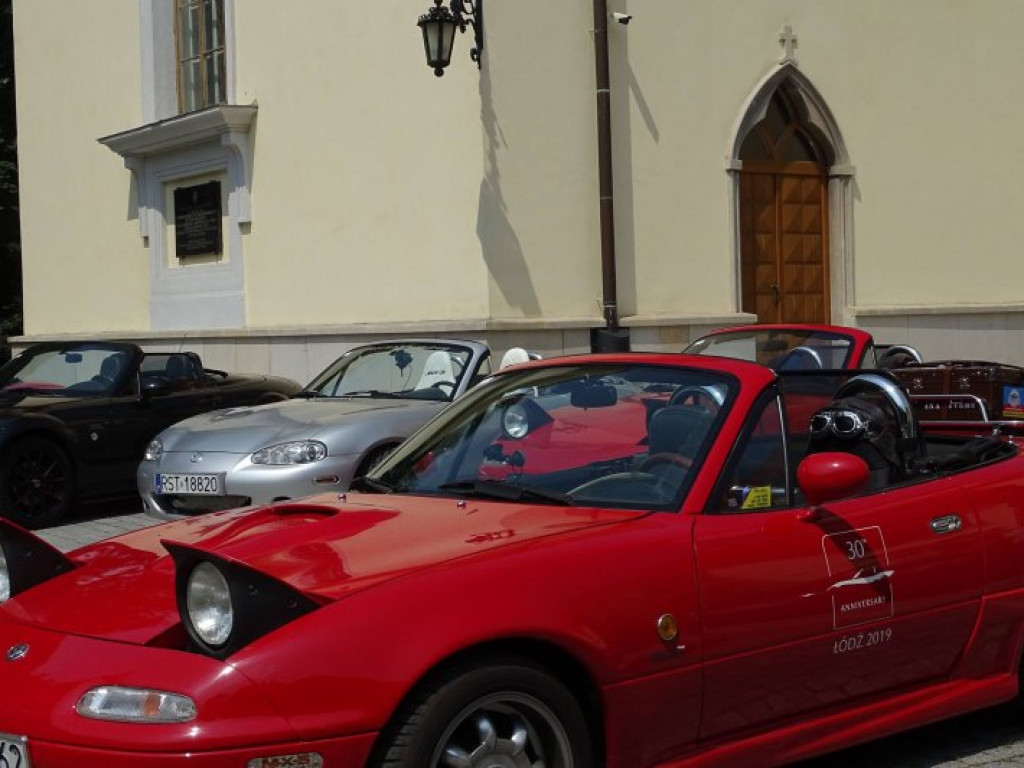 Mazdy MX 5 zjechały do Tarnobrzega [zdjęcia]