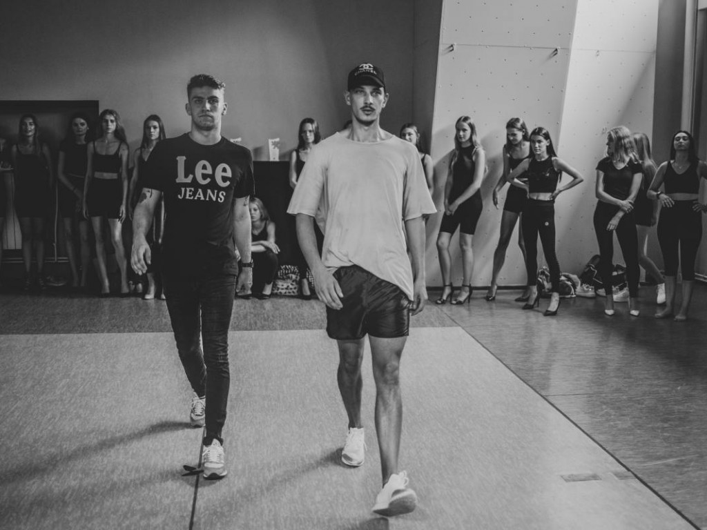 Modelki i organizatorzy rozpoczęli przygotowania do Sandomierz Fashion Street [zdjęcia]
