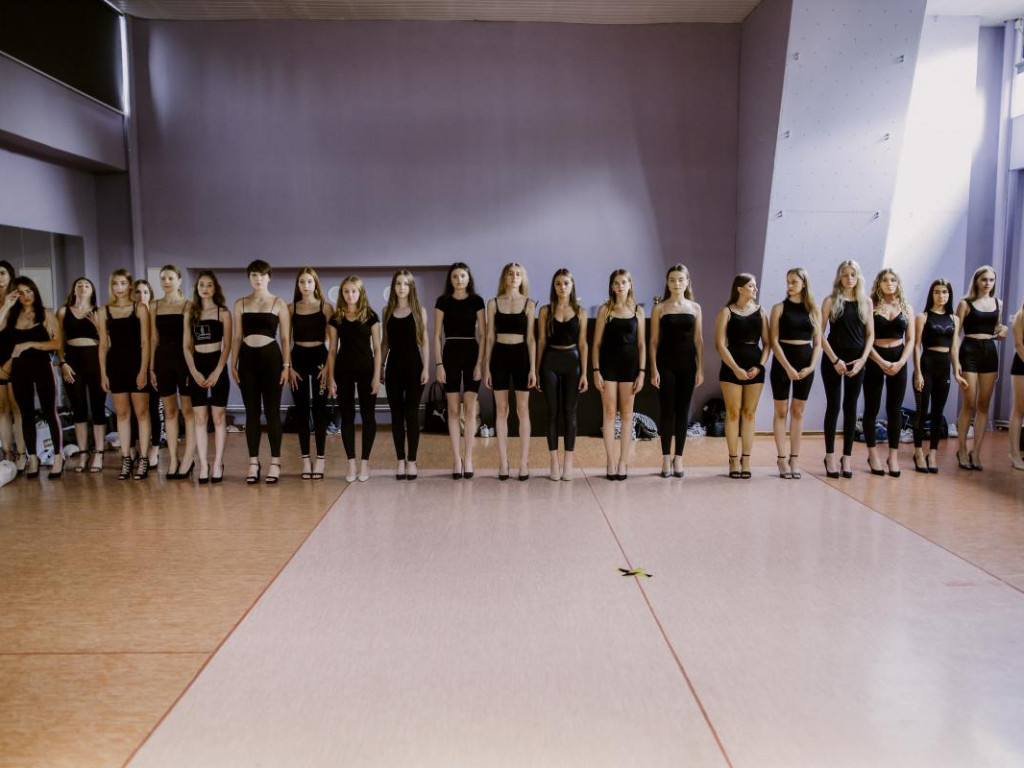Modelki i organizatorzy rozpoczęli przygotowania do Sandomierz Fashion Street [zdjęcia]