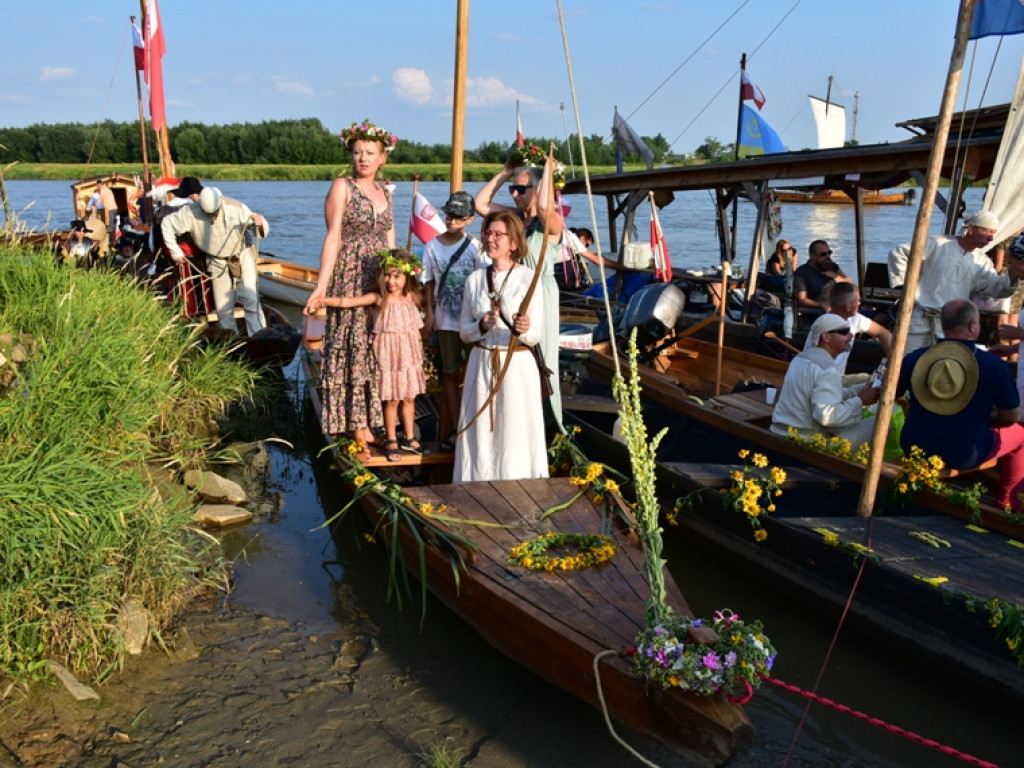 Sandomierz. Muzyka wodniacka i tradycyjne łodzie [zdjęcia]