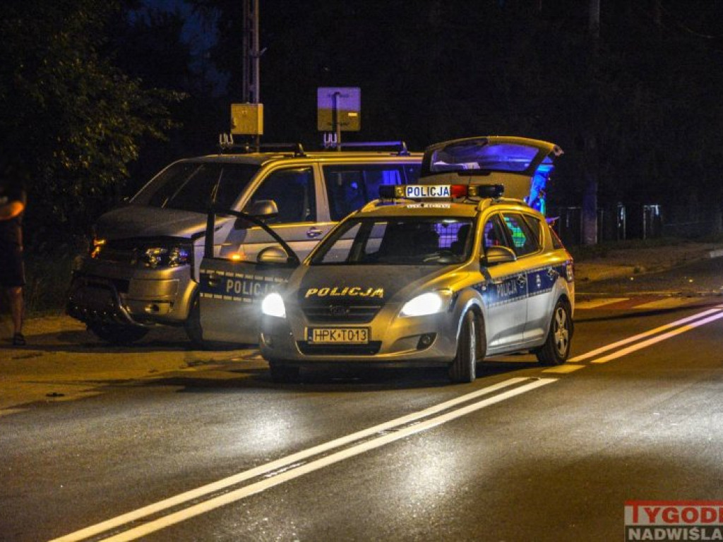 Tarnobrzeg. Kolizja na ul. Warszawskiej. Droga w kierunku Sandomierza zablokowana [zdjęcia]