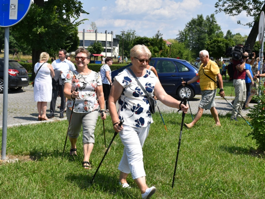 Sandomierz. Badania, porady i nordic walking w miasteczku zdrowia nad Wisłą  [zdjęcia]