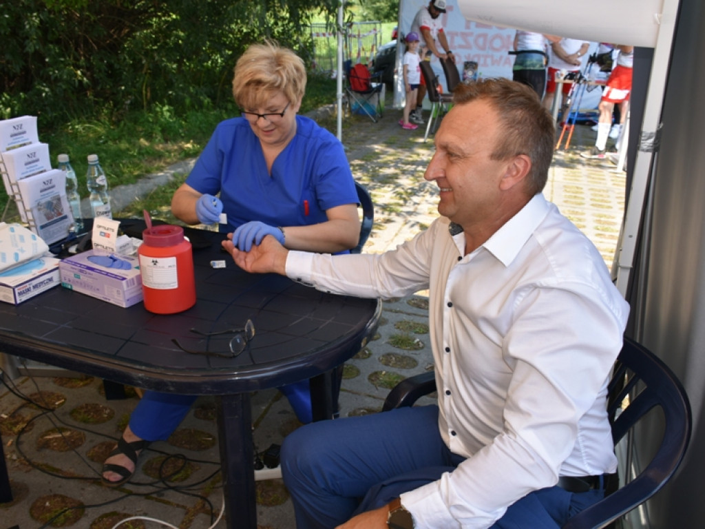Sandomierz. Badania, porady i nordic walking w miasteczku zdrowia nad Wisłą  [zdjęcia]