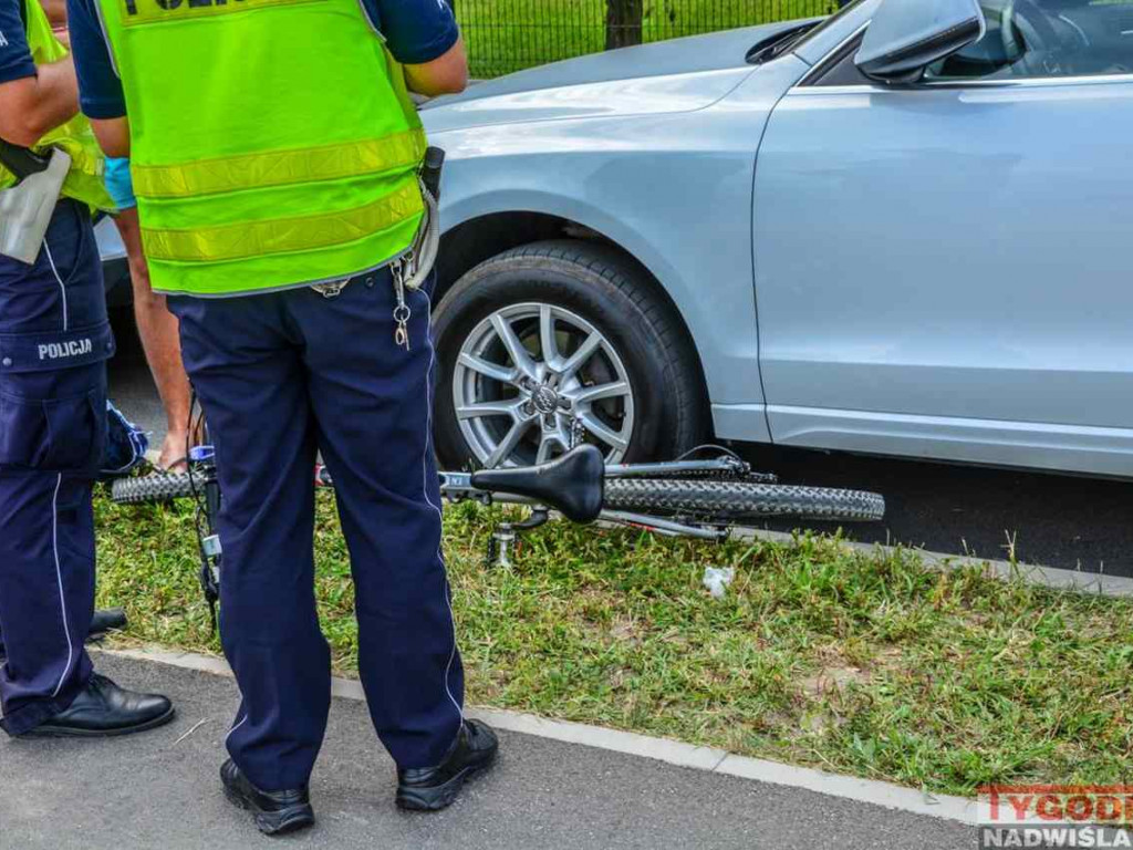 Potrącenie 8-letniego dziecka przez rowerzystę nad Jeziorem Tarnobrzeskim [zdjęcia]