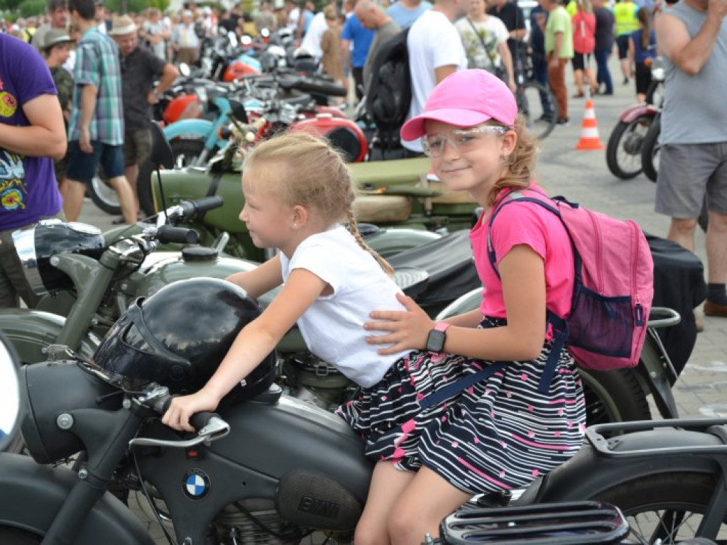 Motocyklowy zlot w Grębowie [zdjęcia]