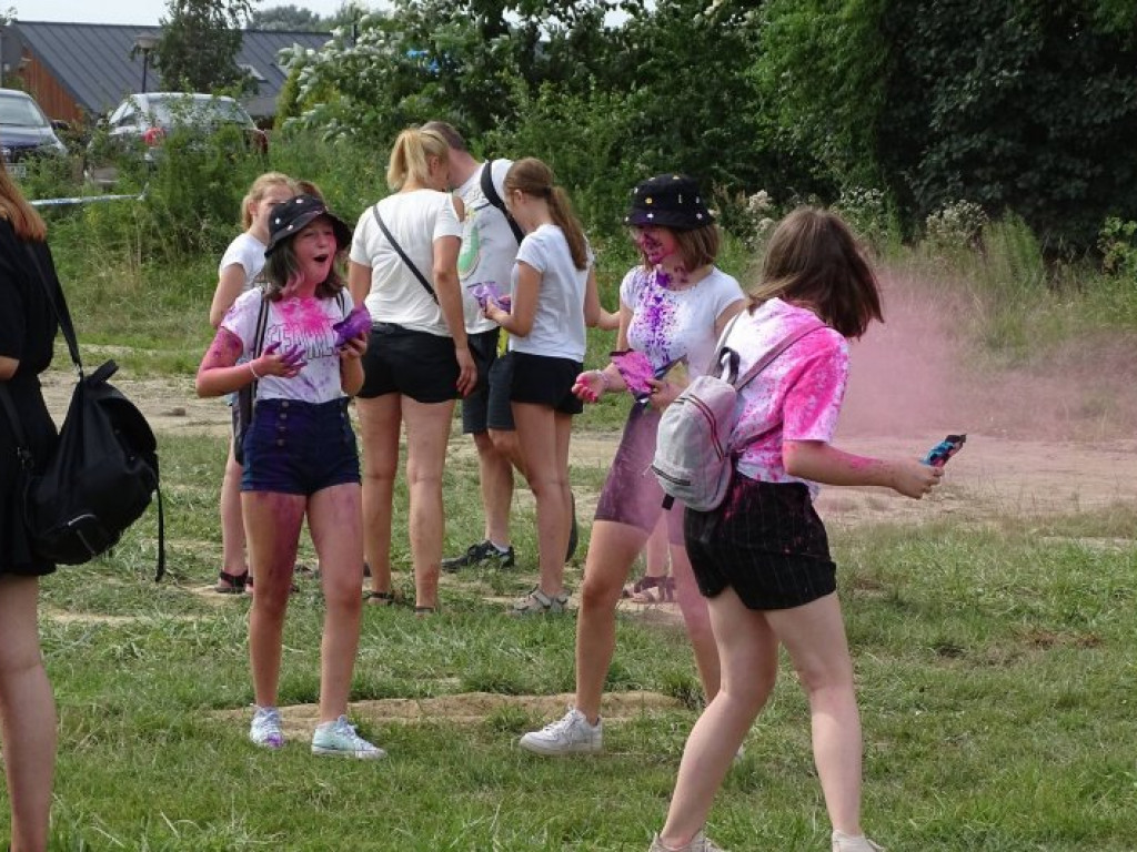 Holi Święto Kolorów nad Jeziorem Tarnobrzeskim [zdjęcia]
