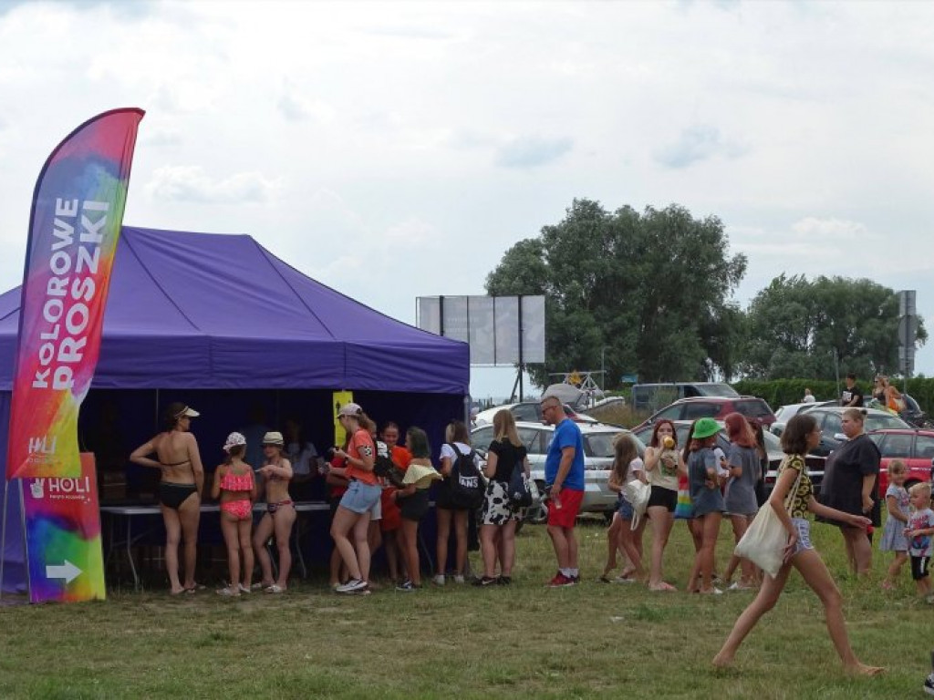 Holi Święto Kolorów nad Jeziorem Tarnobrzeskim [zdjęcia]