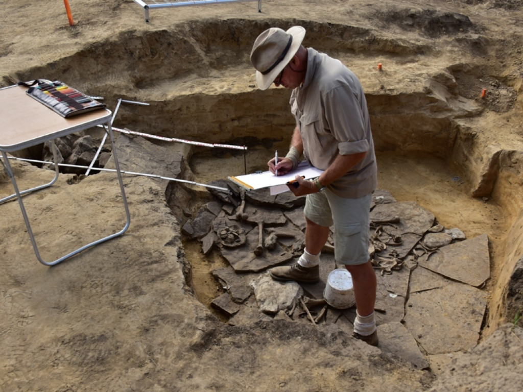 Prehistoryczne groby, w tym z epoki brązu - wyjątkowe odkrycia w Wilczycach [zdjęcia]
