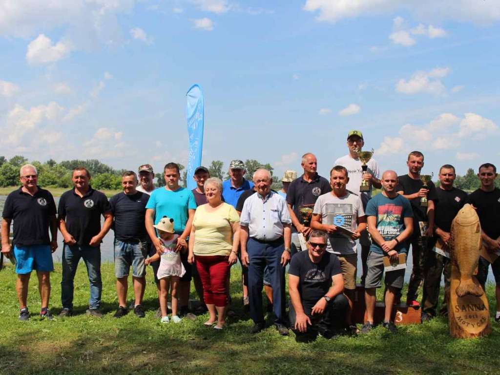 Gorzyce. Łowienie, gotowanie i świetna zabawa z nagrodami. Święto Ryby w Motyczu Poduchownym [zdjęcia]