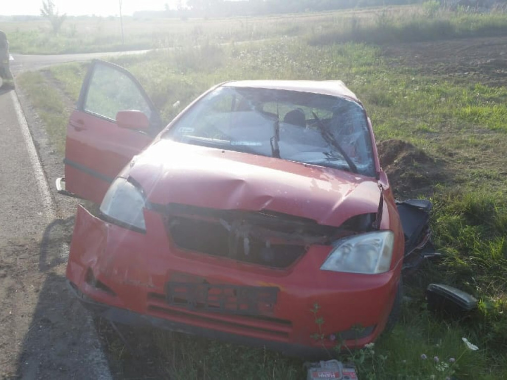 Bardzo poważny wypadek w Kurozwękach. Bus zderzył się z osobówką. Pięć osób trafiło do szpitala [zdjęcia]