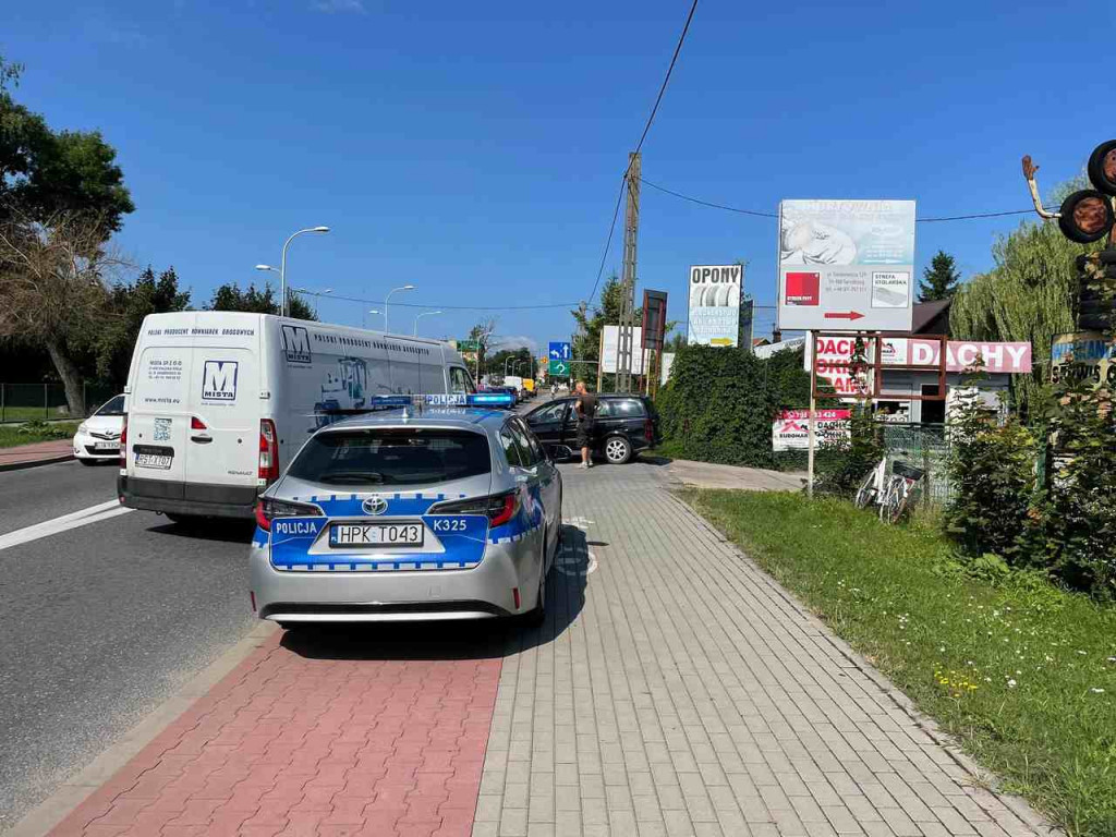 Tarnobrzeg. Wyjeżdżając z posesji potrącił 73-letnią rowerzystkę [zdjęcia]