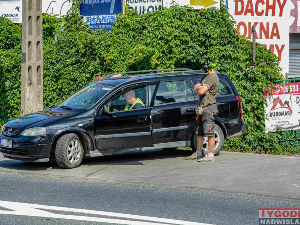 Tarnobrzeg. Wyjeżdżając z posesji potrącił 73-letnią rowerzystkę [zdjęcia]