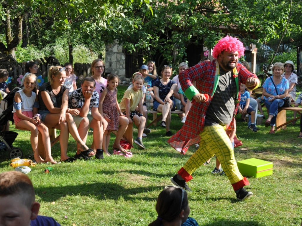 Festiwal teatralny dla najmłodszych w Dąbiu [zdjęcia]