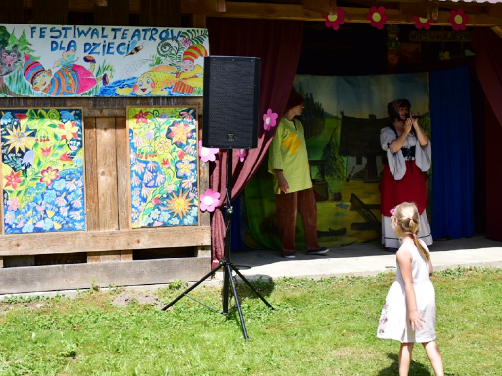 Festiwal teatralny dla najmłodszych w Dąbiu [zdjęcia]