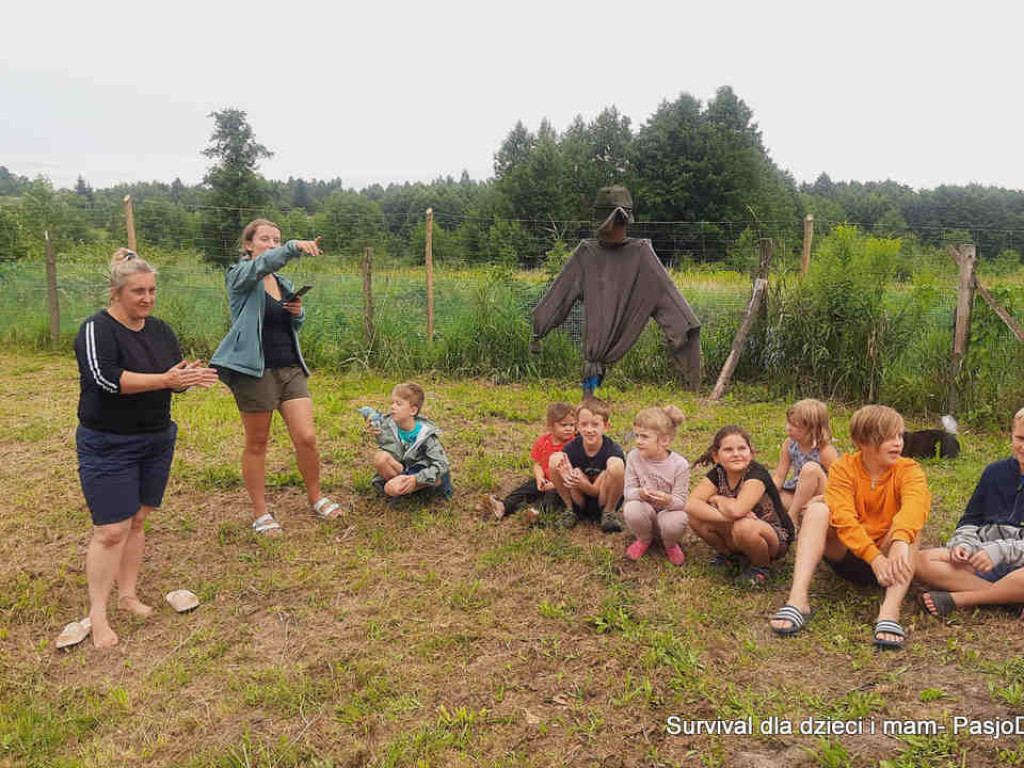 Staszów. Fundacja PasjoDzielnia zorganizowała survivalowy weekend dla dzieci i mam [zdjęcia]