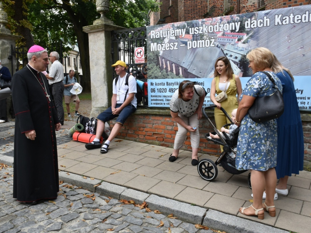 Sandomierz. Pątnicy już na szlaku [zdjęcia]