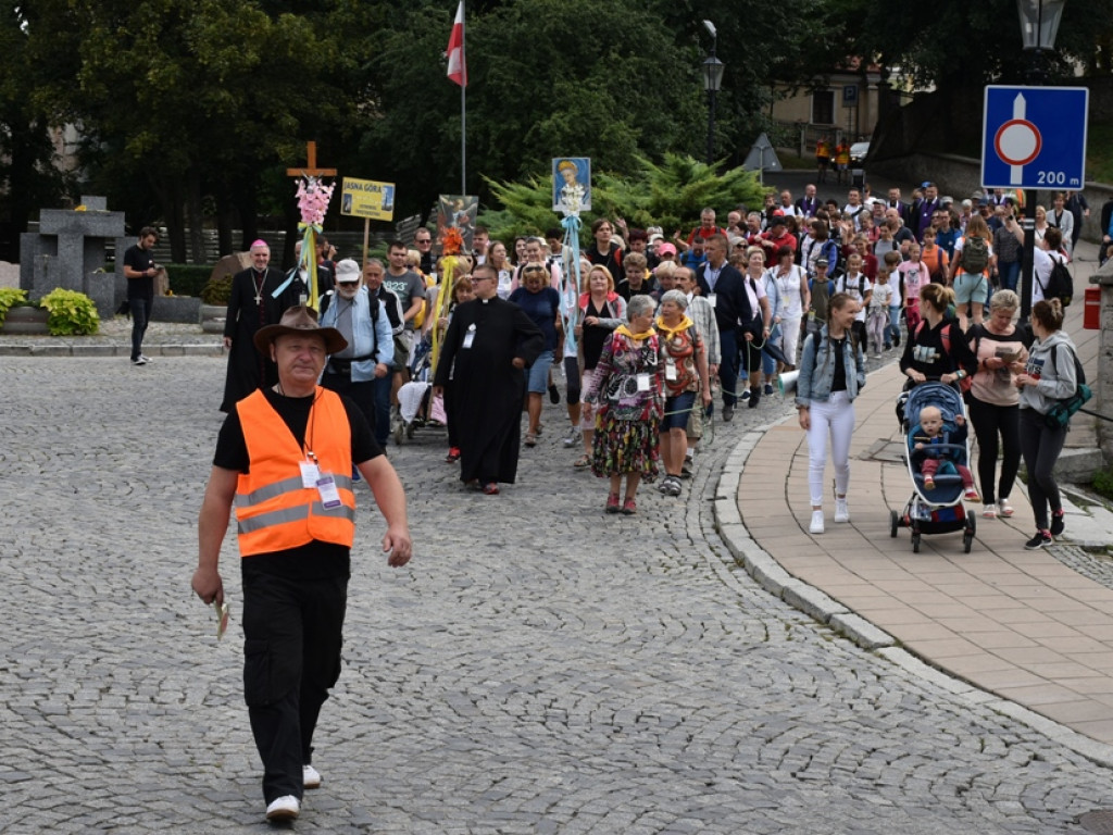 Sandomierz. Pątnicy już na szlaku [zdjęcia]