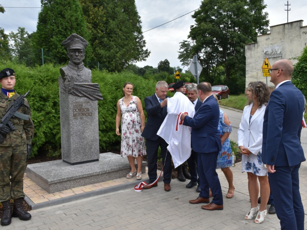 Gmina Dwikozy. Upamiętnili generała Józefa Dowbor-Muśnickiego