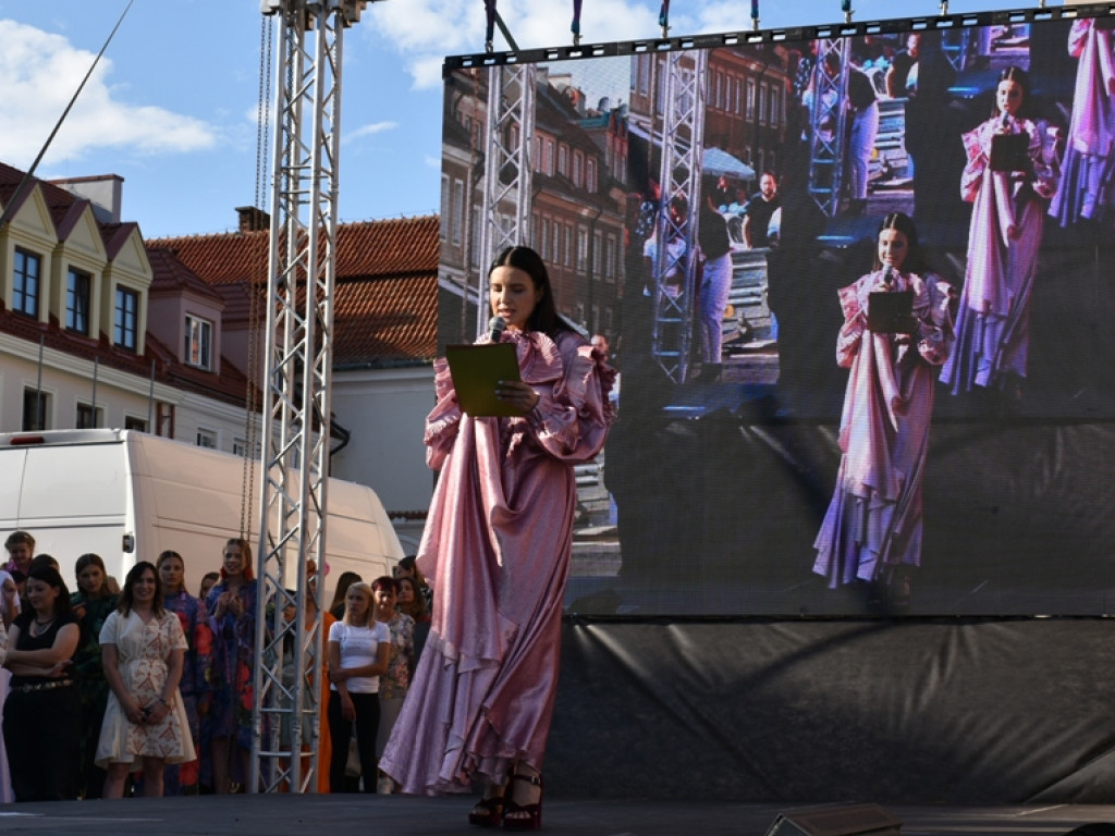 Sandomierz stolicą polskiej mody. Wielki pokaz na zakończenie Nadwiślańskiego Fashion Week [zdjęcia]