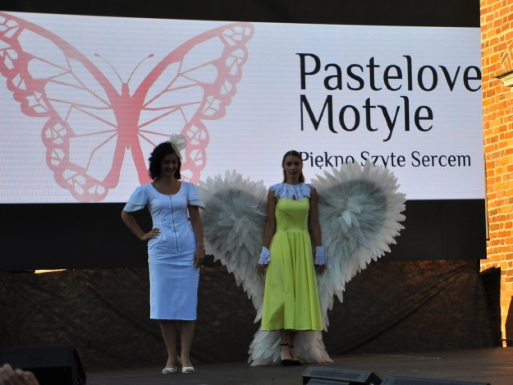 Sandomierz stolicą polskiej mody. Wielki pokaz na zakończenie Nadwiślańskiego Fashion Week [zdjęcia]