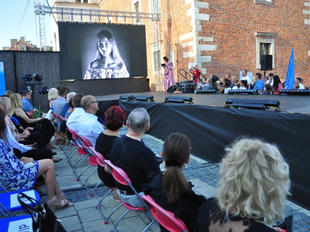 Sandomierz stolicą polskiej mody. Wielki pokaz na zakończenie Nadwiślańskiego Fashion Week [zdjęcia]