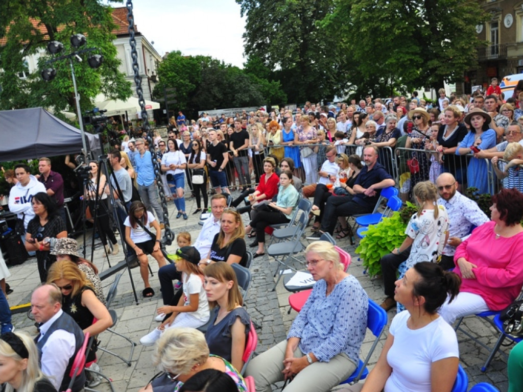 Sandomierz stolicą polskiej mody. Wielki pokaz na zakończenie Nadwiślańskiego Fashion Week [zdjęcia]