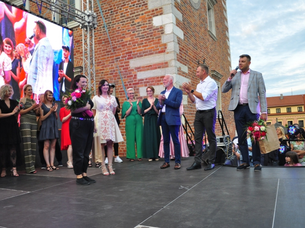 Sandomierz stolicą polskiej mody. Wielki pokaz na zakończenie Nadwiślańskiego Fashion Week [zdjęcia]