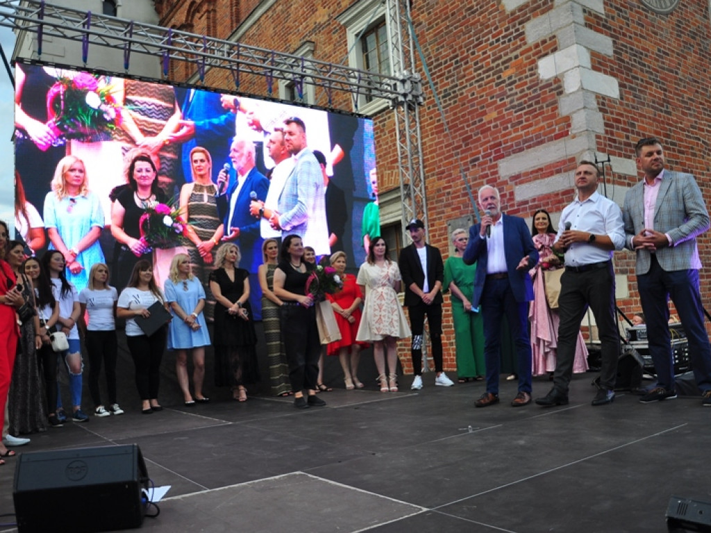 Sandomierz stolicą polskiej mody. Wielki pokaz na zakończenie Nadwiślańskiego Fashion Week [zdjęcia]
