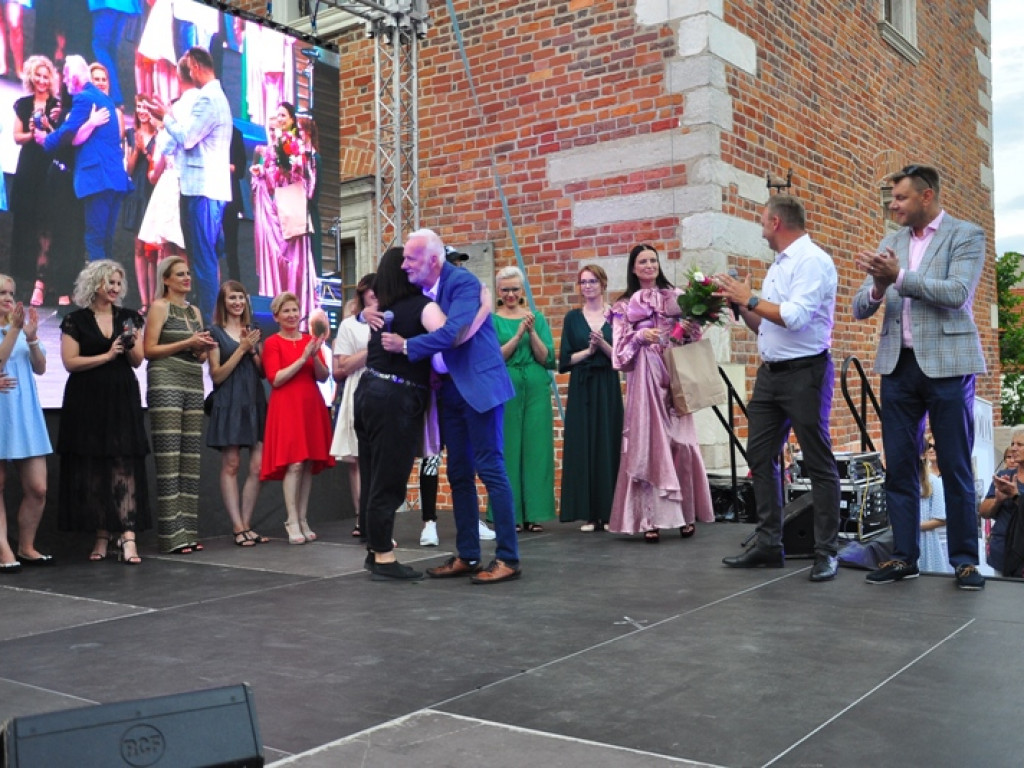 Sandomierz stolicą polskiej mody. Wielki pokaz na zakończenie Nadwiślańskiego Fashion Week [zdjęcia]