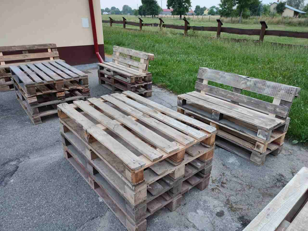Baranów Sandomierski. Cuda z recyklingu powstają w Dymitrowie Małym [zdjęcia]