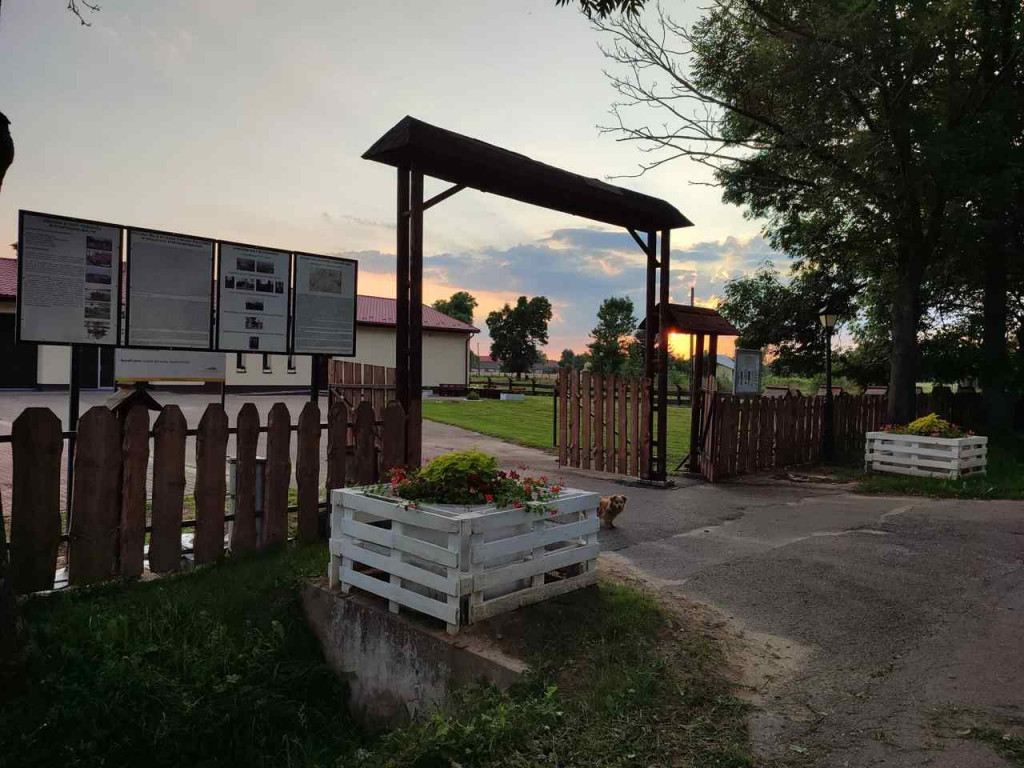 Baranów Sandomierski. Cuda z recyklingu powstają w Dymitrowie Małym [zdjęcia]