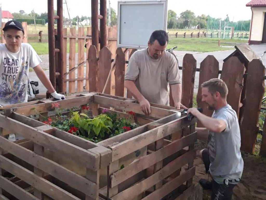 Baranów Sandomierski. Cuda z recyklingu powstają w Dymitrowie Małym [zdjęcia]