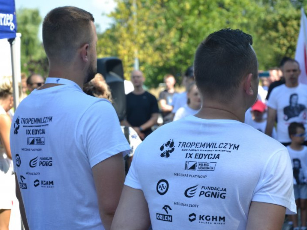 W Tarnobrzegu biegiem Wilczym Tropem upamiętnili żołnierzy wyklętych [zdjęcia]