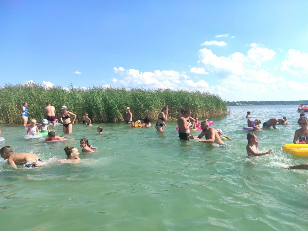Tłumy nad Jeziorem Tarnobrzeskim. To była rekordowa niedziela [zdjęcia]
