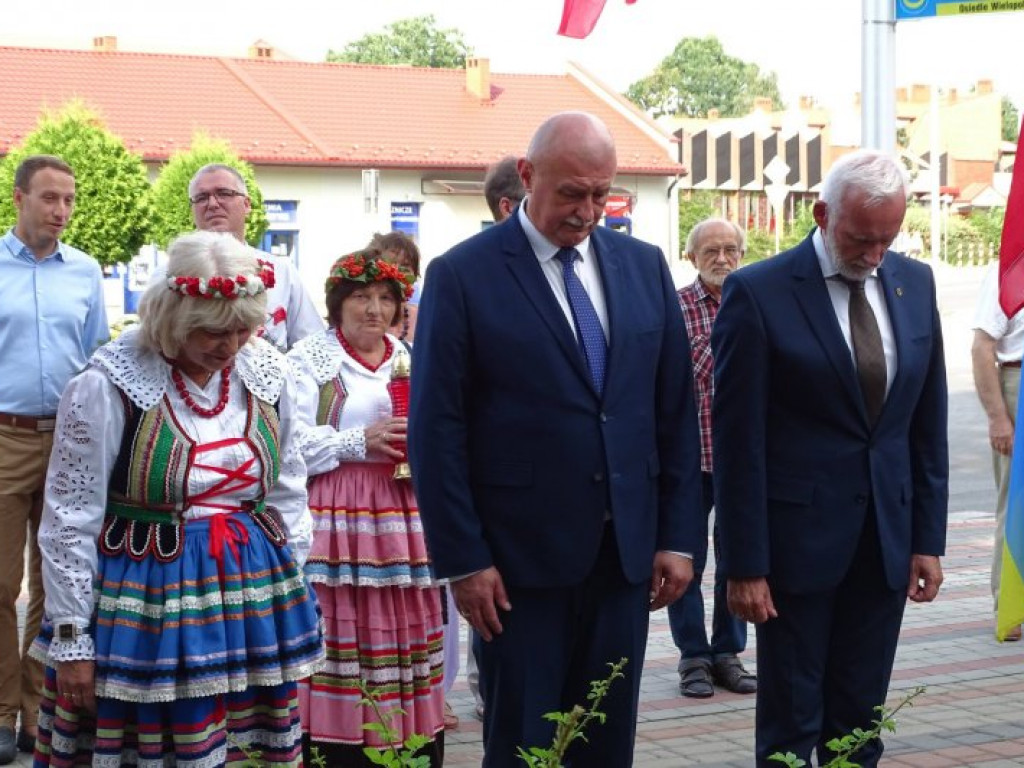Tarnobrzeg. Radośnie uczcili patriotyczną rocznicę [zdjęcia]