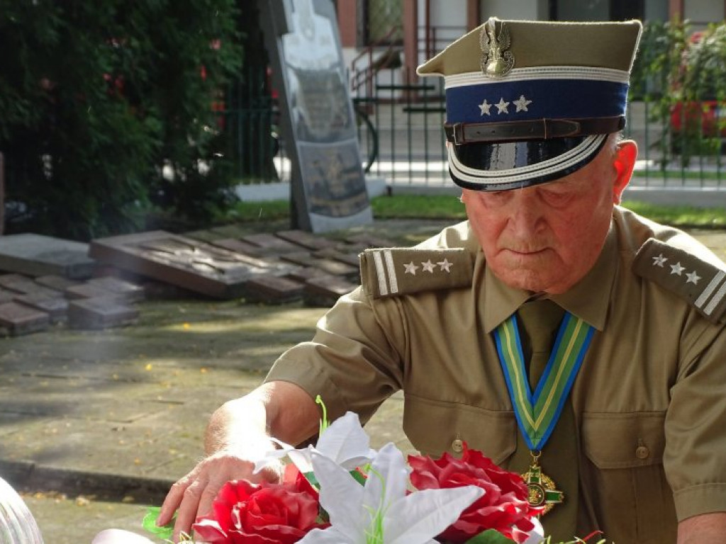 Tarnobrzeg. Radośnie uczcili patriotyczną rocznicę [zdjęcia]