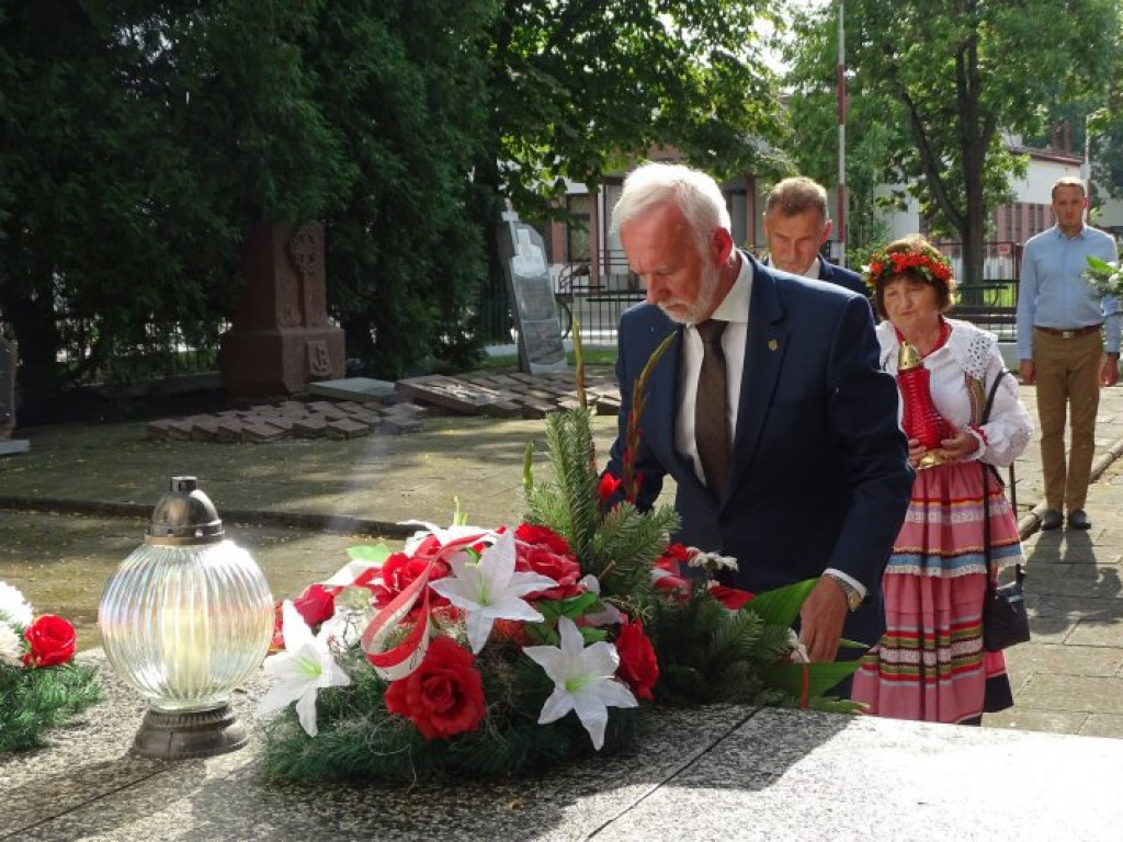 Tarnobrzeg. Radośnie uczcili patriotyczną rocznicę [zdjęcia]