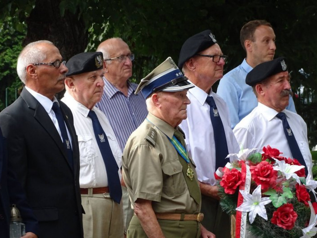 Tarnobrzeg. Radośnie uczcili patriotyczną rocznicę [zdjęcia]